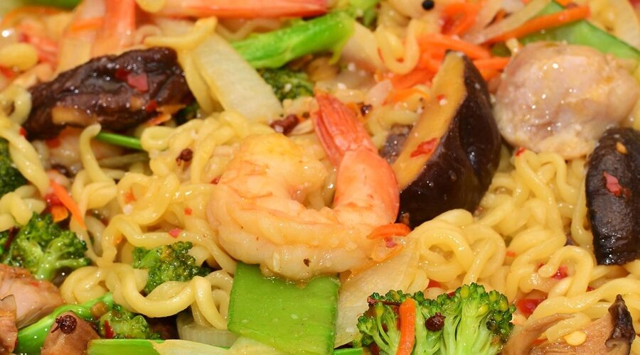 Chinese Restaurant-Style Butterfly Shrimp with Snow Peas Recipe