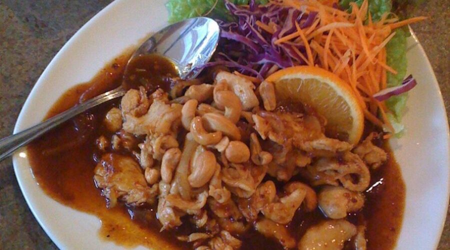 Chinese Restaurant-Style Cashew Chicken Recipe