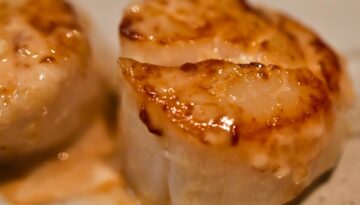 Bahama Breeze Pan-Seared Sea Scallops with Angel Hair Pasta Recipe