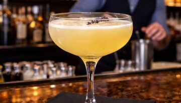 Sable Bar, Chicago, Hummingbird Cocktail Recipe