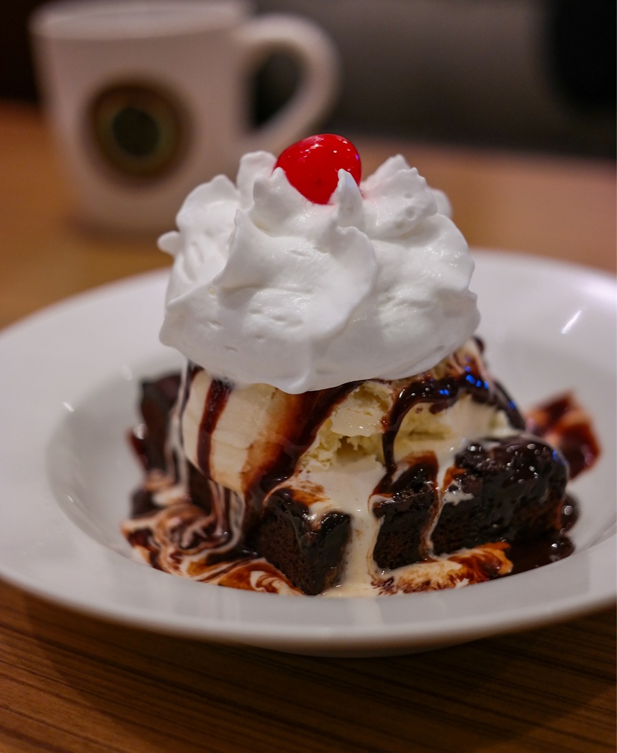 Bennigan’s Brownie Bottom Pie Recipe