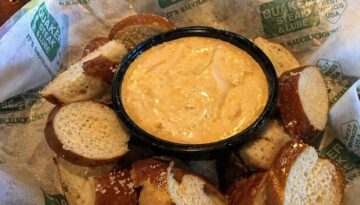 Quaker Steak & Lube Beer Cheese Dip Recipe