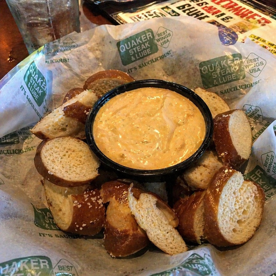 Quaker Steak & Lube Beer Cheese Dip Recipe