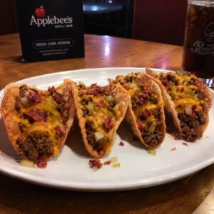 Applebee’s Bacon Cheeseburger Wonton Tacos Recipe
