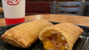 Arby’s Peach Cobbler Rolls Recipe