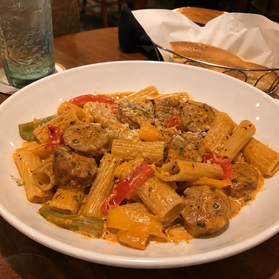 Olive Garden Spicy Sausage & Peppers Rigatoni Recipe